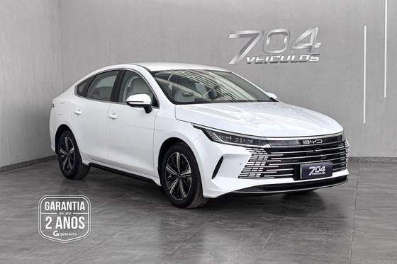 BYD KING 1.5 DM-I PHEV GL AUTOMÁTICO BYD KING 1.5 DM-I PHEV GL AUTOMÁTICO